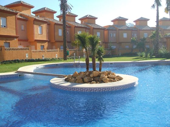 Foto 1 de Casa en venta en Lepe ciudad de 3 habitaciones con terraza y piscina