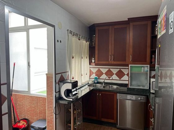 Foto 2 de Pis en venda a Cañero de 4 habitacions amb balcó i aire acondicionat
