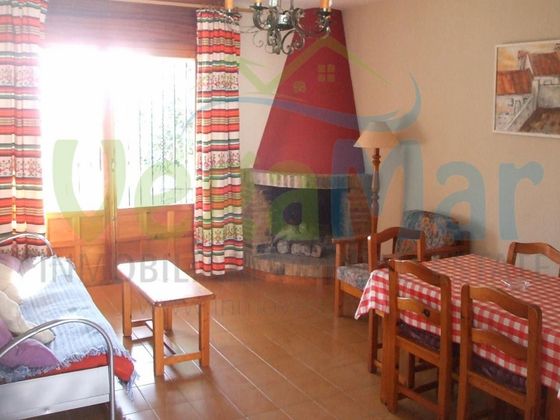 Foto 2 de Venta de chalet en Velilla-Taramay de 2 habitaciones con terraza y piscina