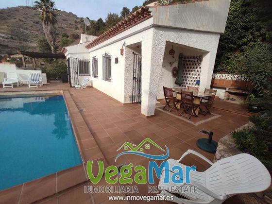 Foto 2 de Xalet en venda a Almuñecar de 3 habitacions amb piscina i garatge