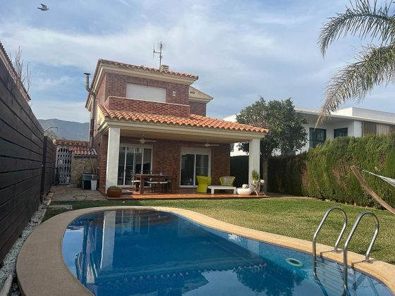 Foto 1 de Xalet en venda a Els Terrers de 4 habitacions amb terrassa i piscina