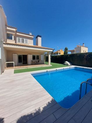 Foto 1 de Venta de chalet en Els Terrers de 4 habitaciones con terraza y piscina
