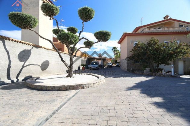 Foto 1 de Xalet en venda a Benaguasil de 6 habitacions amb terrassa i piscina