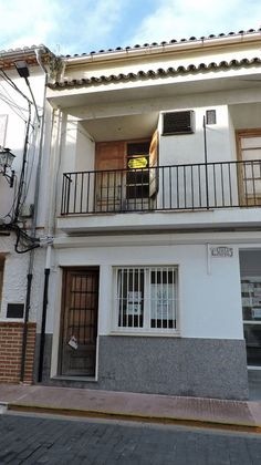 Foto 2 de Dúplex en venta en Alcàntera de Xúquer de 5 habitaciones con terraza y balcón