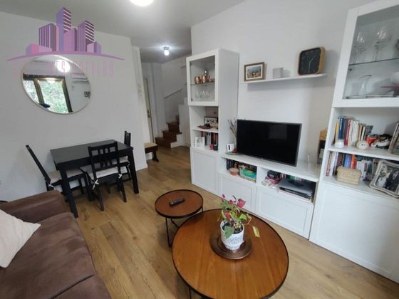 Foto 2 de Venta de piso en calle De Anastasia López de 2 habitaciones con garaje y aire acondicionado