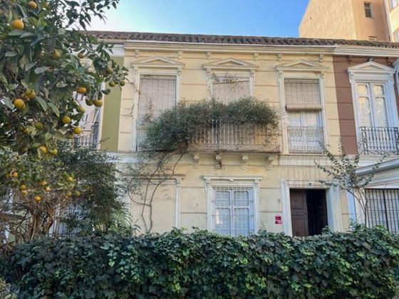 Foto 1 de Casa adosada en venta en La Malagueta - La Caleta de 7 habitaciones con terraza y jardín