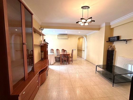 Foto 2 de Pis en venda a Encarnación - Regina de 4 habitacions amb balcó i ascensor