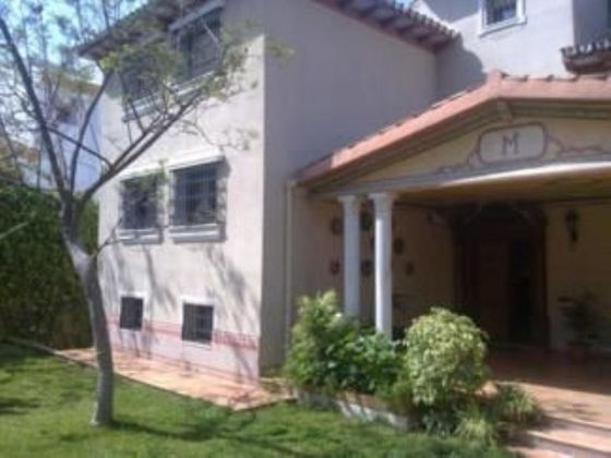 Foto 2 de Xalet en venda a El Candado - El Palo de 8 habitacions amb terrassa i piscina