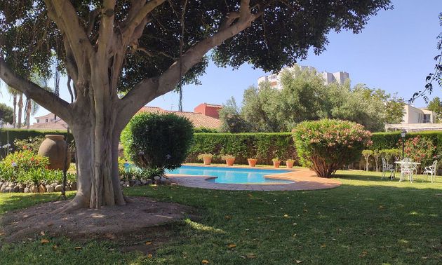 Foto 1 de Xalet en venda a Churriana de 4 habitacions amb terrassa i piscina