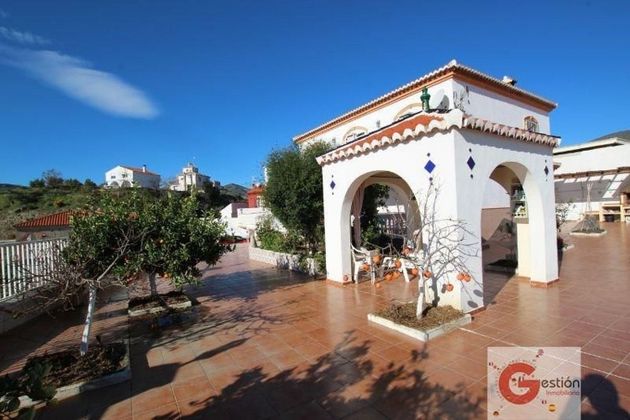 Foto 2 de Casa en venda a Molvízar de 6 habitacions amb terrassa i piscina