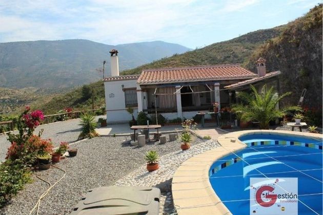 Foto 1 de Casa rural en venda a Vélez de Benaudalla de 3 habitacions amb terrassa i piscina
