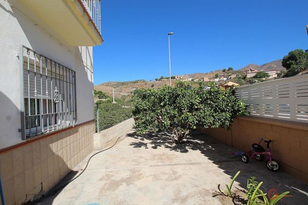Foto 2 de Casa en venta en Molvízar de 8 habitaciones con terraza y garaje