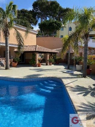 Foto 1 de Venta de casa en Velilla-Taramay de 4 habitaciones con terraza y piscina