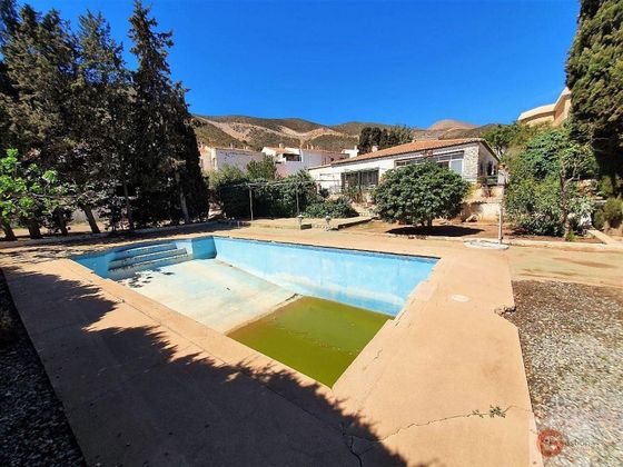 Foto 2 de Casa en venda a Castell de Ferro de 3 habitacions amb terrassa i piscina
