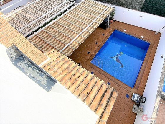 Foto 1 de Casa en venta en Motril pueblo de 4 habitaciones con terraza y piscina