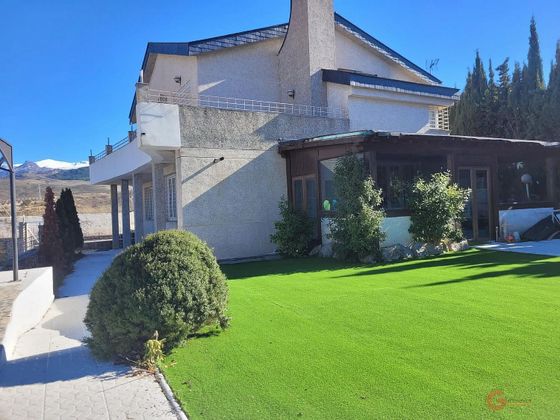 Foto 2 de Casa en venda a Gójar de 6 habitacions amb terrassa i piscina