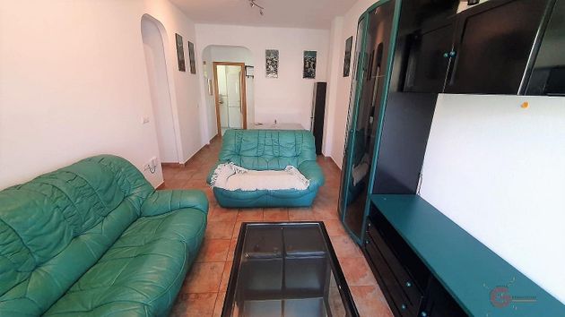 Foto 2 de Piso en venta en Vélez de Benaudalla de 2 habitaciones y 90 m²