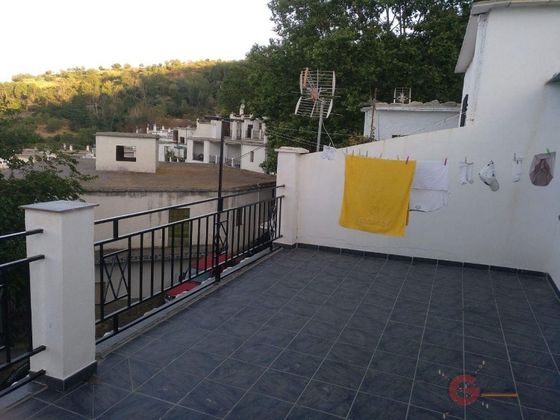 Foto 2 de Xalet en venda a Busquístar de 9 habitacions amb terrassa i balcó