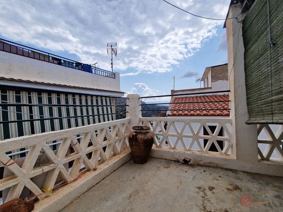 Foto 1 de Casa en venda a Guajares (Los) de 4 habitacions amb terrassa i balcó