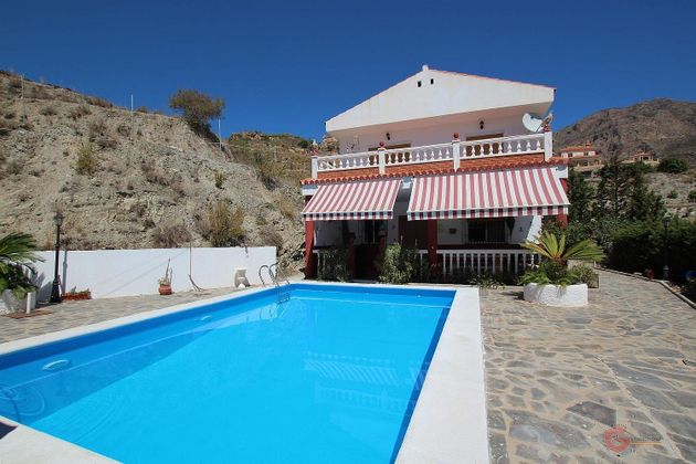 Foto 1 de Casa rural en venta en Molvízar de 4 habitaciones con terraza y piscina
