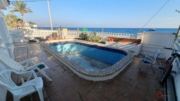 Foto 1 de Xalet en venda a Castell de Ferro de 6 habitacions amb terrassa i piscina