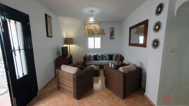 Foto 2 de Chalet en venta en Vélez de Benaudalla de 3 habitaciones y 132 m²