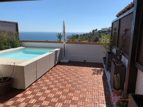 Foto 1 de Xalet en venda a La Herradura de 2 habitacions amb terrassa i piscina