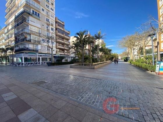 Foto 1 de Piso en venta en Centro - Vélez-Málaga de 3 habitaciones con aire acondicionado y ascensor