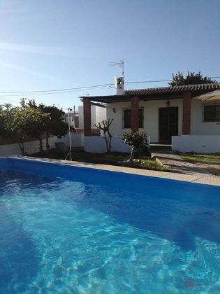 Foto 2 de Chalet en venta en Frigiliana de 2 habitaciones con terraza y piscina