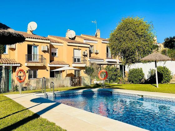 Foto 1 de Casa en venda a calle E de 3 habitacions amb terrassa i piscina