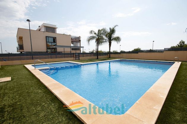 Foto 1 de Casa en venta en carretera De L Estació de 3 habitaciones con terraza y piscina
