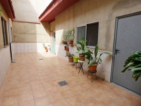 Foto 2 de Venta de casa adosada en Picanya de 3 habitaciones con terraza y balcón