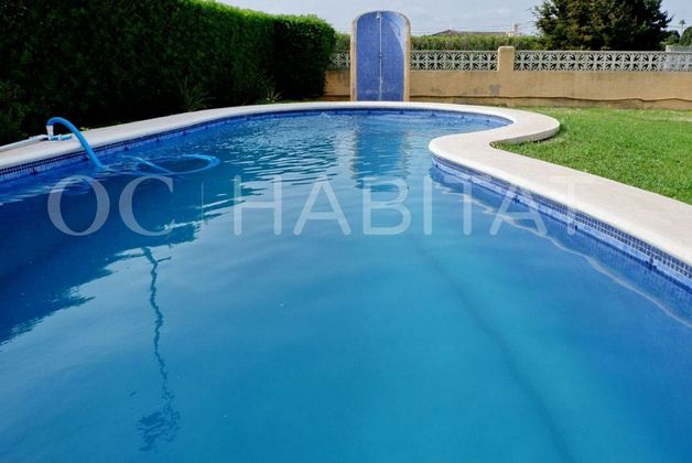 Foto 2 de Xalet en venda a Les Marines/Las Marinas de 3 habitacions amb terrassa i piscina