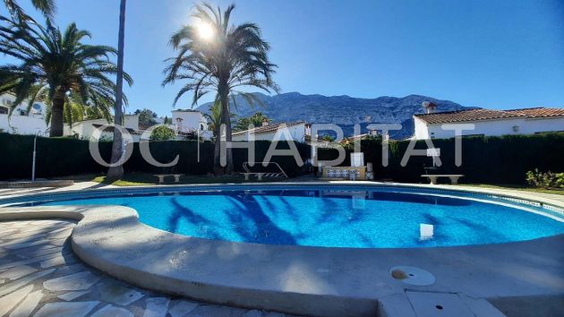 Foto 2 de Venta de chalet en El Montgó de 2 habitaciones con terraza y piscina