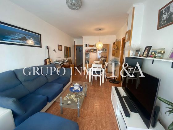 Foto 1 de Piso en venta en Zona Papa Luna - Platja del Gurugú de 3 habitaciones con balcón y ascensor