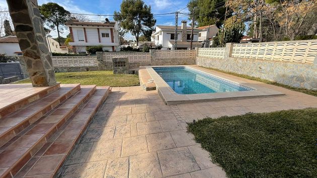 Foto 2 de Xalet en lloguer a La Cañada de 4 habitacions amb terrassa i piscina