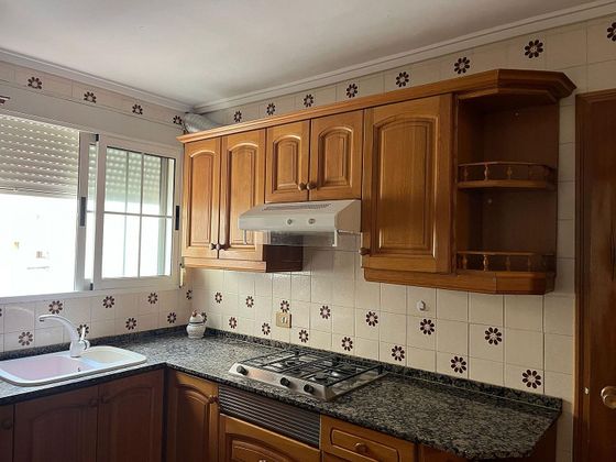 Foto 1 de Pis en venda a Centro - Castellón de la Plana de 4 habitacions amb terrassa i calefacció