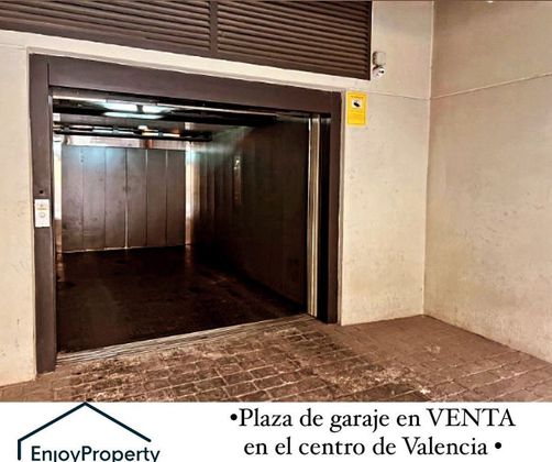 Foto 2 de Venta de garaje en calle De Guillem Sorolla de 13 m²