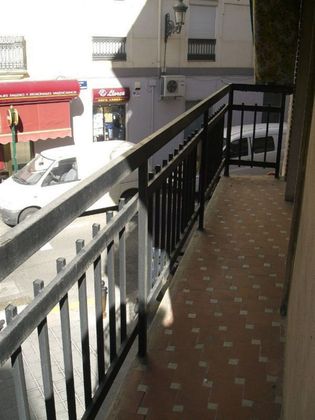 Foto 1 de Venta de piso en El Pilar de 4 habitaciones con balcón