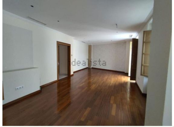 Foto 1 de Pis en venda a calle Zaragoza de 3 habitacions amb terrassa i garatge