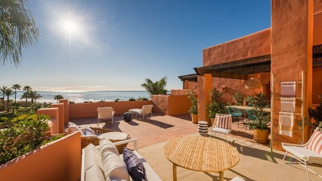 Foto 2 de Àtic en venda a Los Monteros - Bahía de Marbella de 3 habitacions amb terrassa i piscina