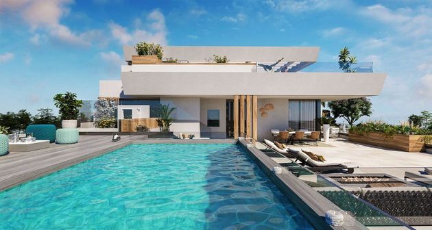 Foto 2 de Venta de piso en Cabo Pino - Reserva de Marbella de 4 habitaciones con terraza y piscina