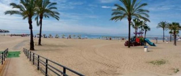 Foto 2 de Local en venda a Playa Bajadilla - Puertos amb terrassa