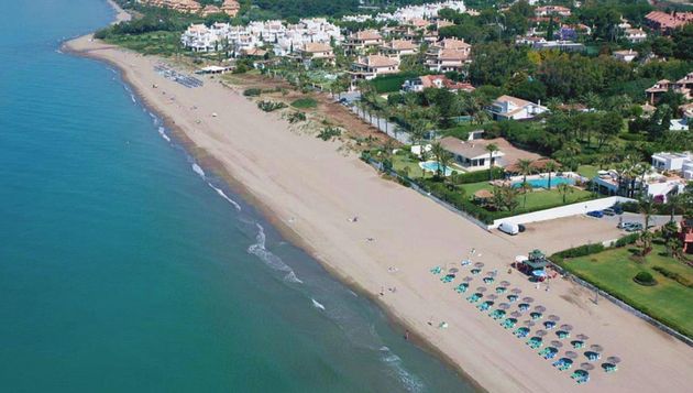 Foto 2 de Pis en venda a Los Monteros - Bahía de Marbella de 3 habitacions amb terrassa i piscina