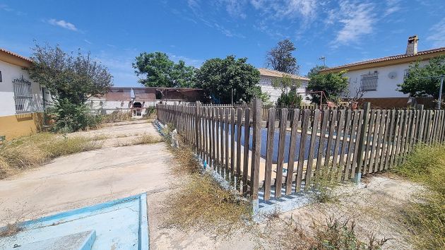 Foto 1 de Xalet en venda a La Hacienda - Nueva Andalucía de 5 habitacions amb terrassa i piscina