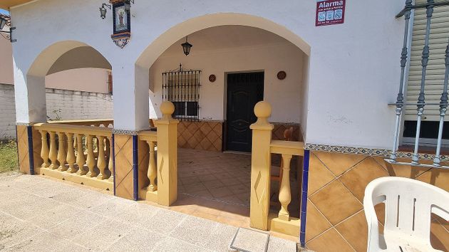 Foto 2 de Xalet en venda a La Hacienda - Nueva Andalucía de 5 habitacions amb terrassa i piscina
