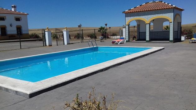 Foto 2 de Casa en venta en calle De Santiago de 4 habitaciones con terraza y piscina