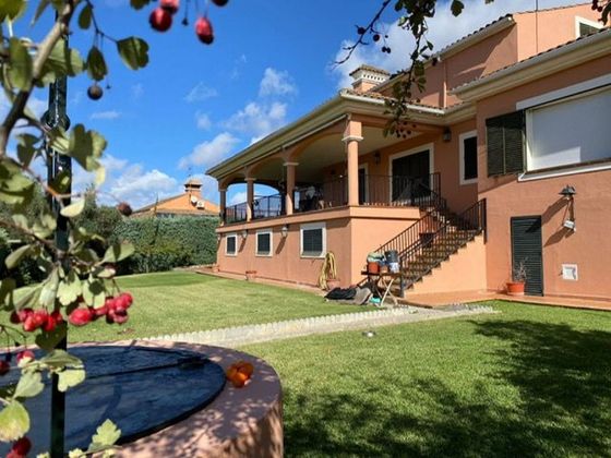 Foto 1 de Xalet en venda a urbanización Las Lomas de 6 habitacions amb terrassa i piscina