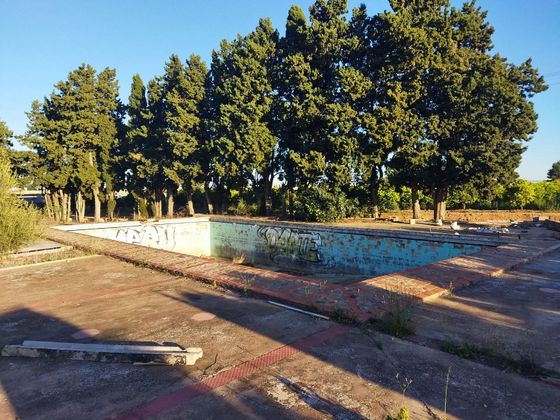 Foto 2 de Xalet en venda a plaza Poligono de 3 habitacions amb piscina