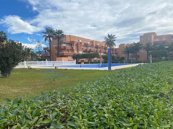Foto 2 de Pis en venda a paseo Marítimo Travesía de 3 habitacions amb terrassa i piscina